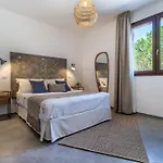 度假居 Denu Salento - Intera Dimora Con Piscina Ad Uso Esclusivo 帕拉比塔