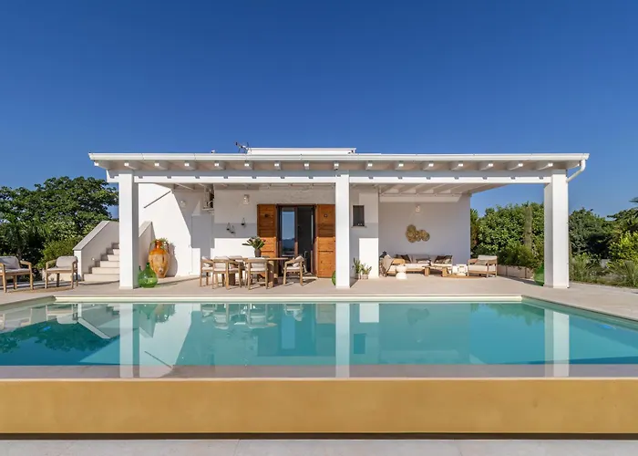 Denu Salento - Intera Dimora Con Piscina Ad Uso Esclusivo Parabita