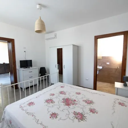 Denu Salento - Intera Dimora Con Piscina Ad Uso Esclusivo