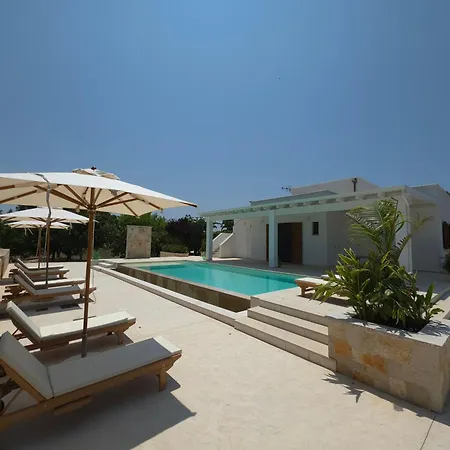Denu Salento - Intera Dimora Con Piscina Ad Uso Esclusivo * Parabita